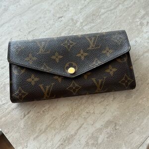 Louis Vuitton Sarah Wallet